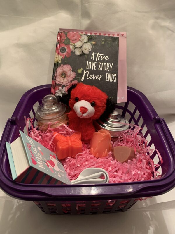 Valentine's Day Basket | Medium